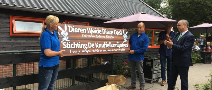 Onthulling-bord-dierenweide-William-Dogger_klein